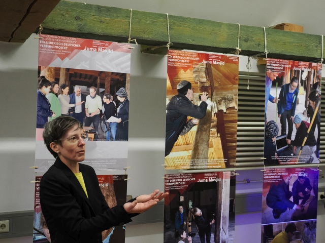 Lydia Hahmann, Engell